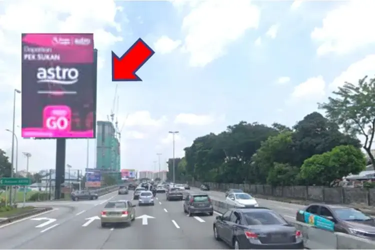 1 Sided Vertical LED Screen Billboard